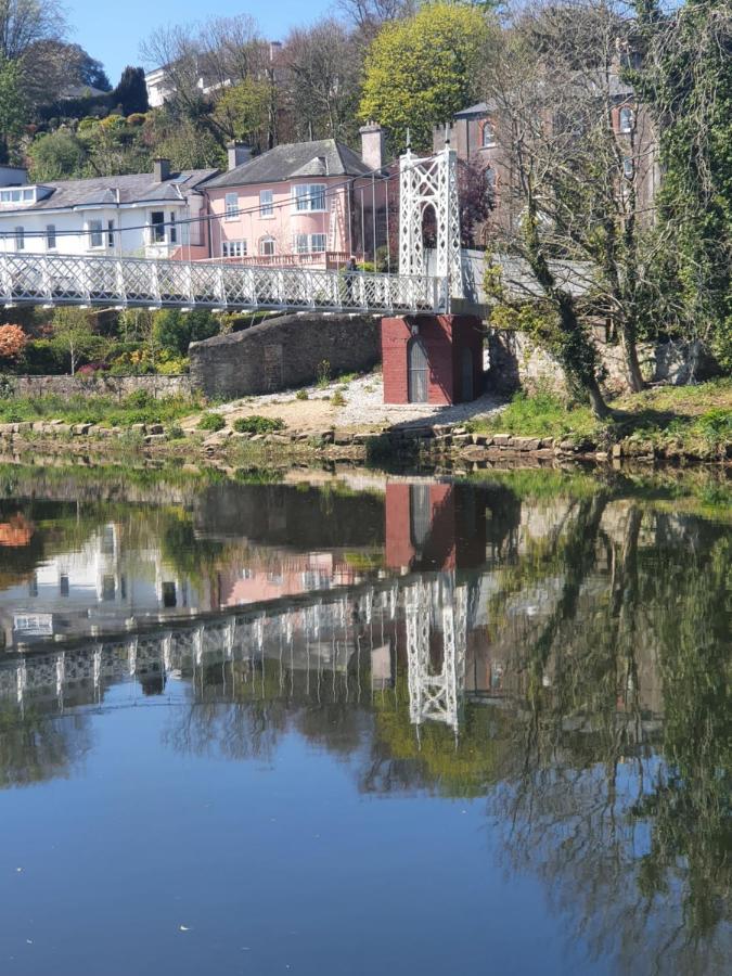 River View Apartment Suite Cork Bagian luar foto