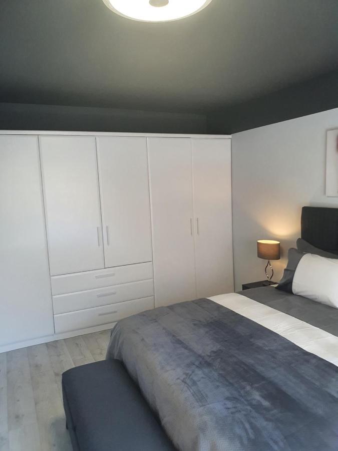 River View Apartment Suite Cork Bagian luar foto