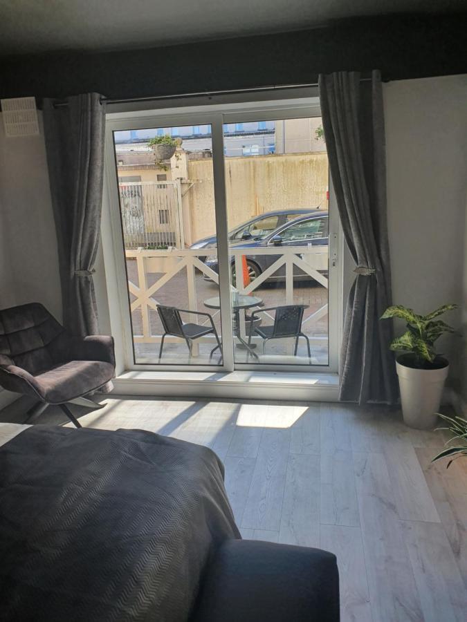 River View Apartment Suite Cork Bagian luar foto