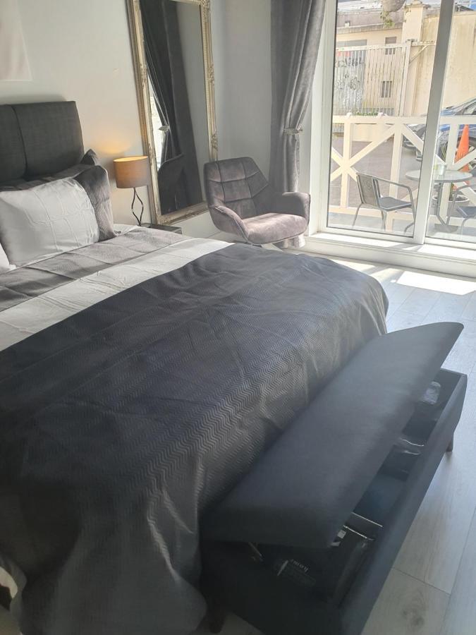 River View Apartment Suite Cork Bagian luar foto